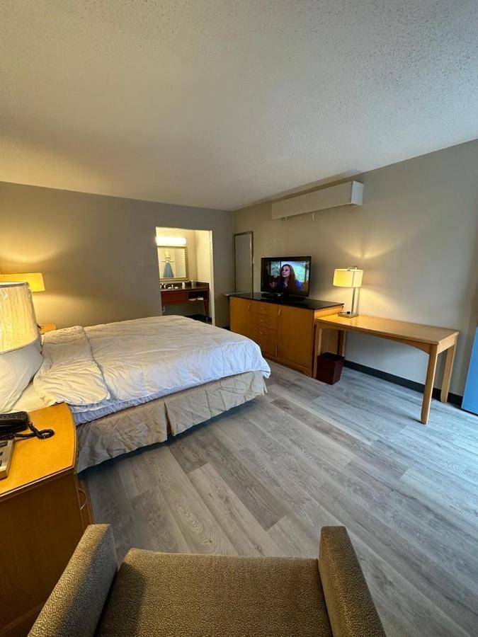 Lanett Inn Екстер'єр фото